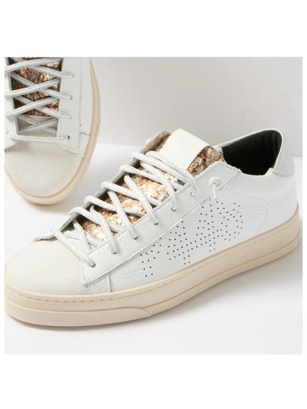 P448 Jack Dakar Sneaker women size 40 US 9-9.5
Color: Whi/Dakar $298 NEW